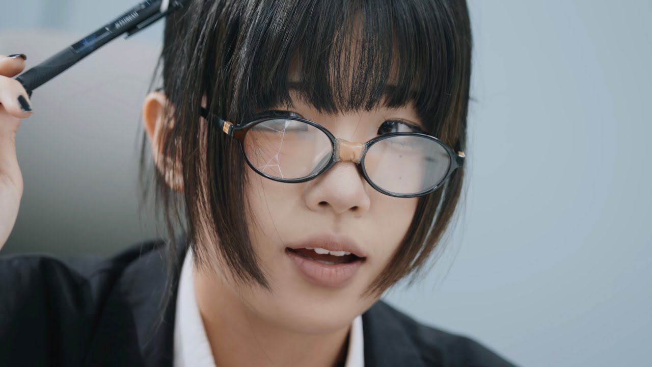 Molly Yam - TIKTOKSTA Remix (feat. 200, k4ton, 율음, 강혁, STB) [Official Video]