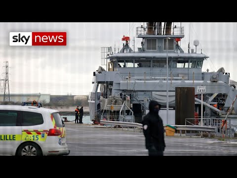 Migrant crossings: Four dead after boat sinks on route to UK from France