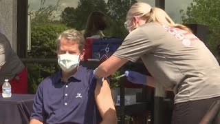 FULL: Gov. Kemp, daughter receive COVID-19 vaccines Details