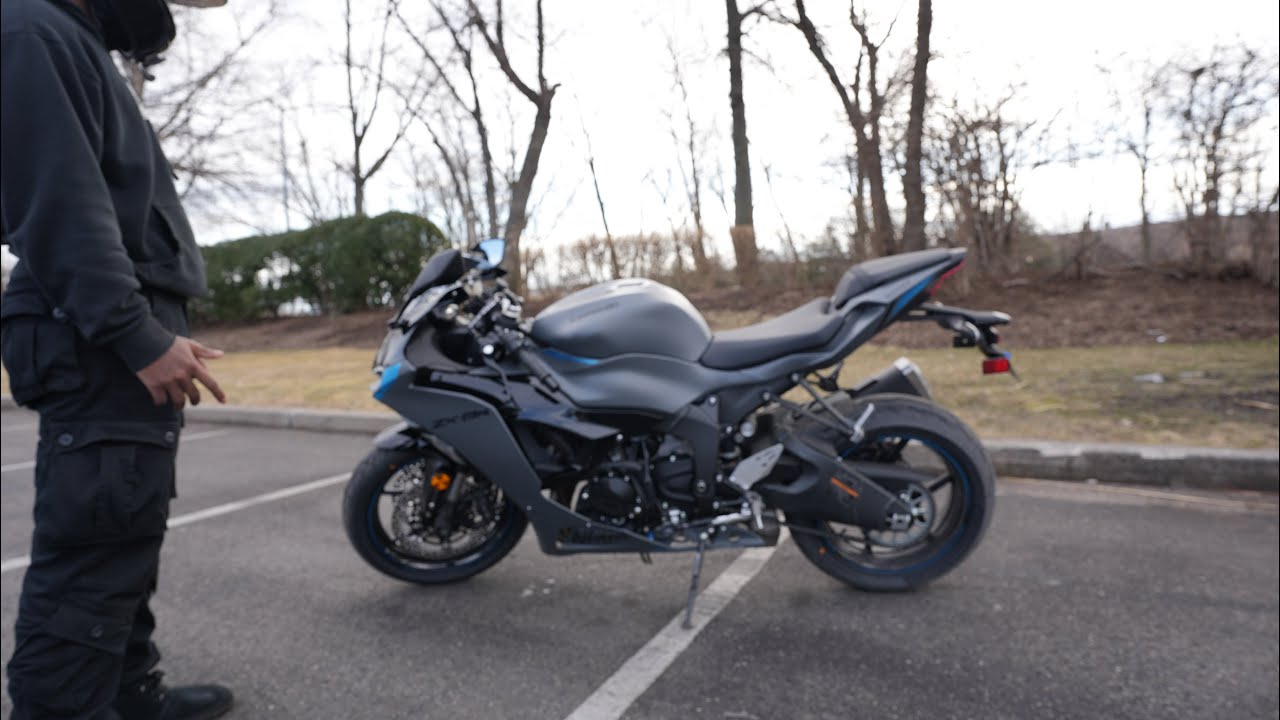 I BOUGHT THE BEST 600CC | 2025 ZX6R - YouTube