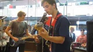 Watch Dick Diver Walk For Room video