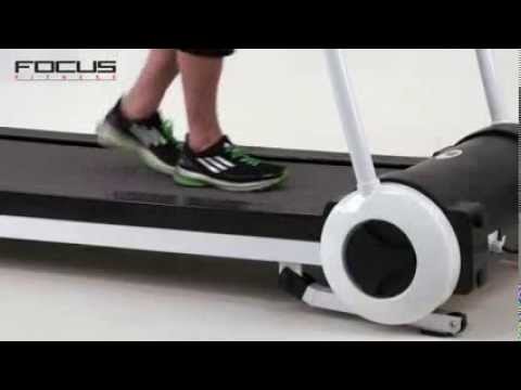 Balling Skalk Wegversperring Focus Fitness Slim-Line Loopband (Tip) - loopbandkopenshop.nl Focus -  YouTube