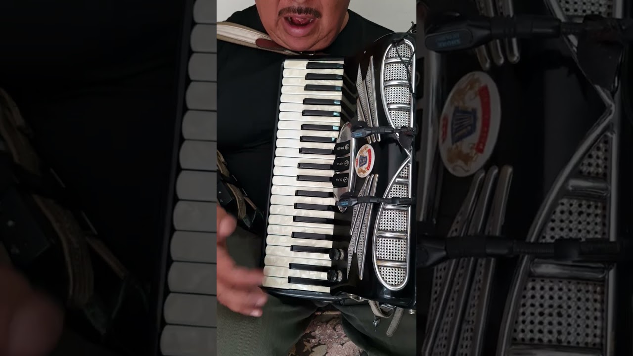 Tutorial [Una Página Más (Cadetes de Linares)En Acordeon de Teclas]