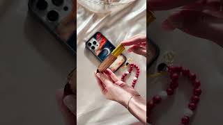 How To Use A Phone Wristlet