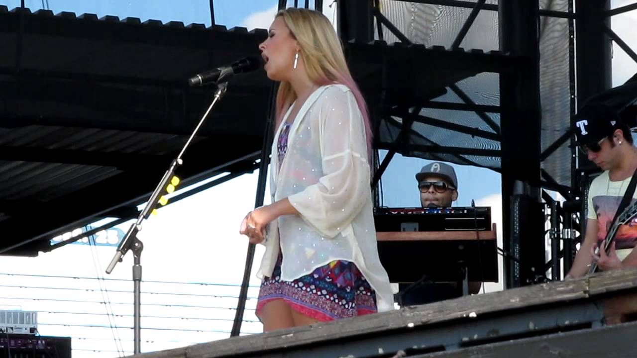 Unbroken - DEMI LOVATO SUMMER TOUR CONCERT (soundcheck) - JUNE 23, 2012 ♡ HERSHEY