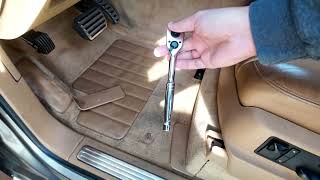 How to disconnect battery ground in Porsche Cayenne (955)
