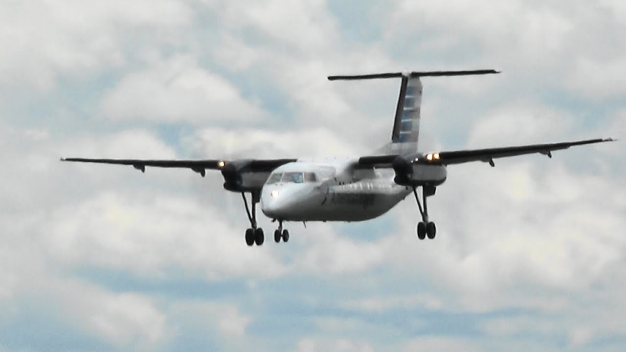 American Eagle DHC-8-102 at KLYH 5/22/16