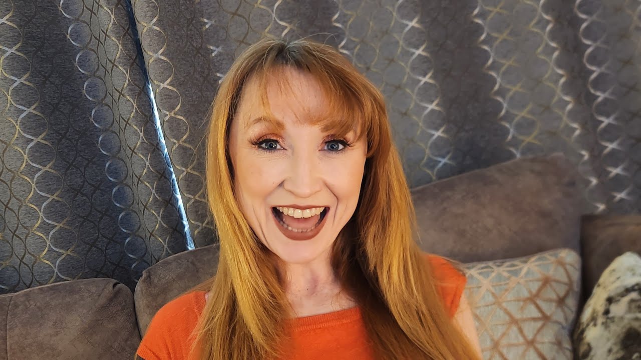 Lily Loses her Mind (HypnoStream)