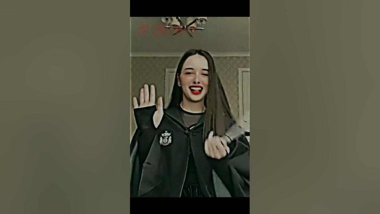 Полина велл - YouTube