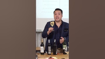 4 bước thưởng thức rượu vang Cơ bản - Lắc rượu và ngửi