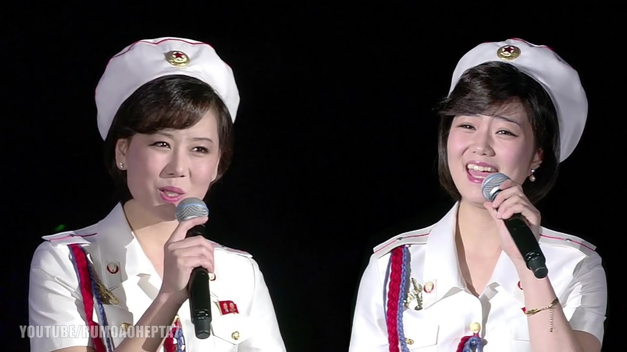 North Korean Moranbong Band - Are we living like back then (그때처럼 우리가 살고있는가)