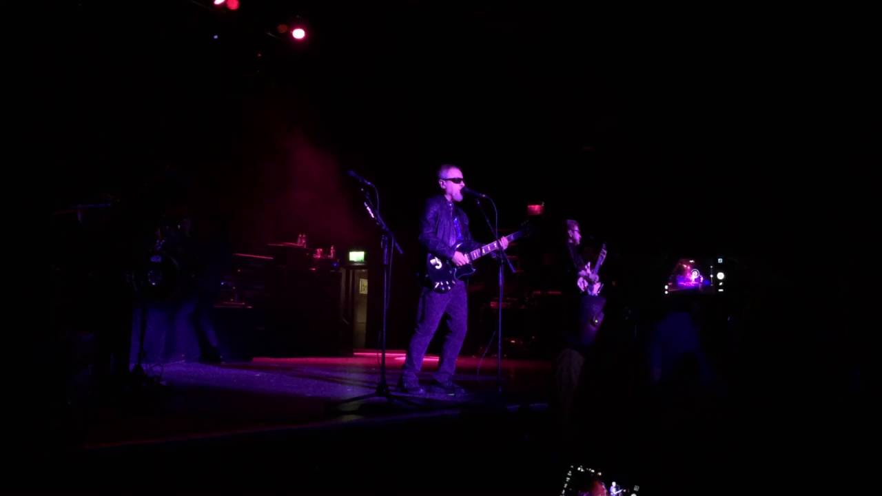 Blue oyster cult - True Confessions