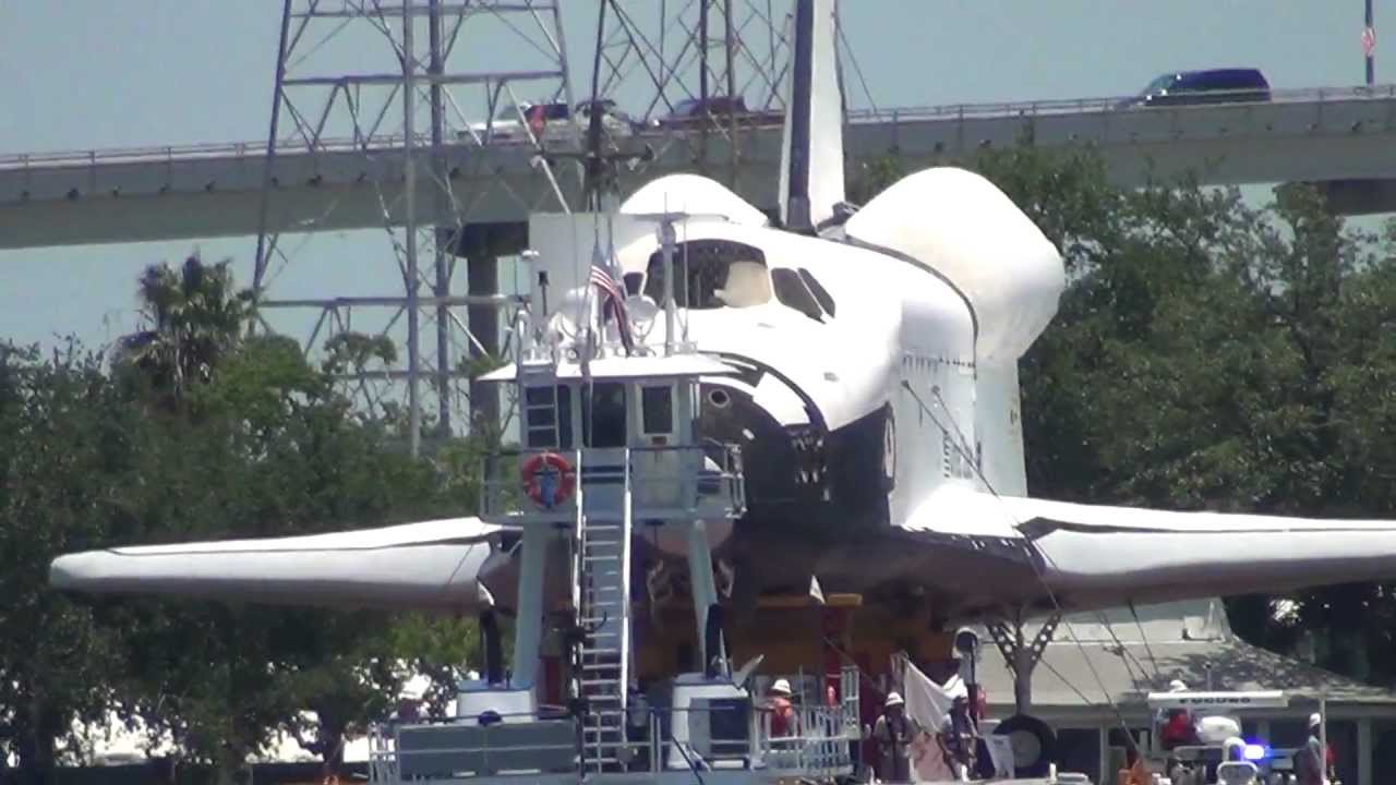 ⁣Space Shuttle Replica