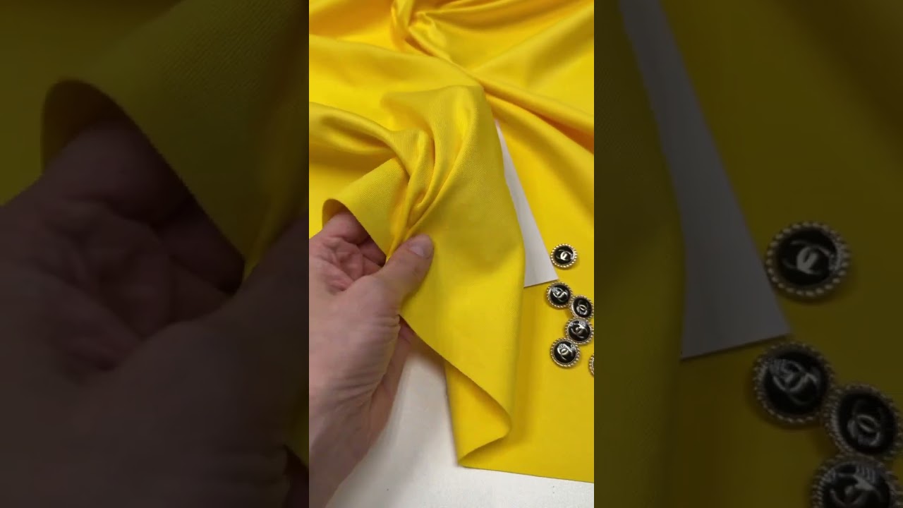 Трикотаж HUGO BOSS. Ярко-жёлтый