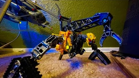 Transformers stop (Hightower vs blackout)