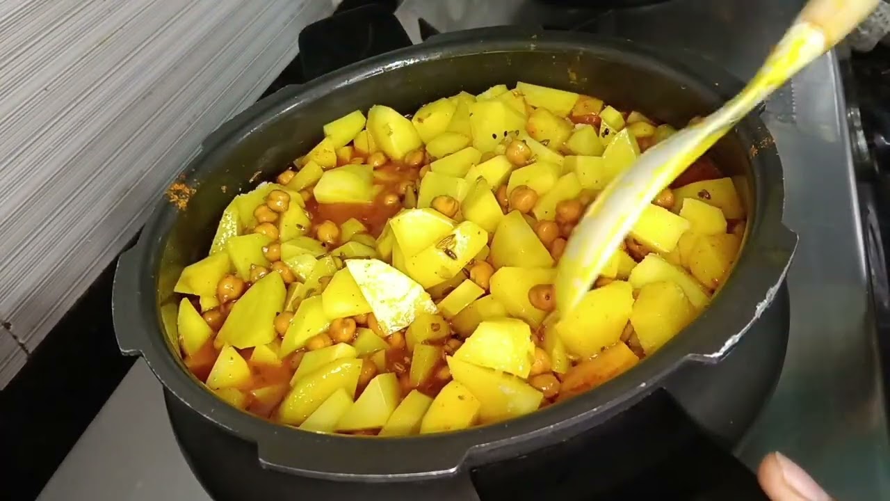 Kolkata style bhaji puri / Kolkata famous bhaji puri ❤️