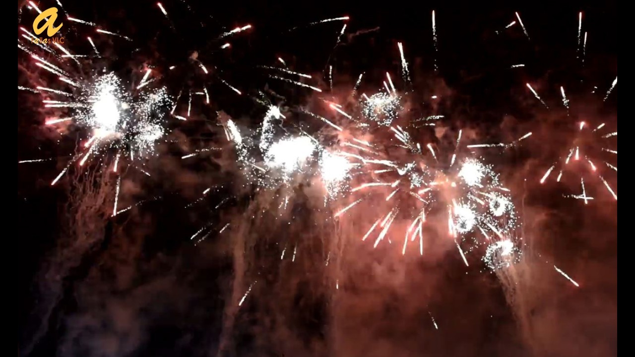 Pirotecnia Tomàs. Espectáculo nocturno. Plaza de L’Ajuntament. Sábado 7 de marzo.