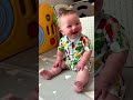 خنده های زیبای این کودک دل هر آدمی رابه زندگی گرم می کند 