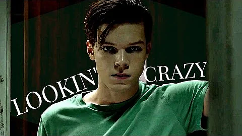 Is Ian Gallagher pansexual?
