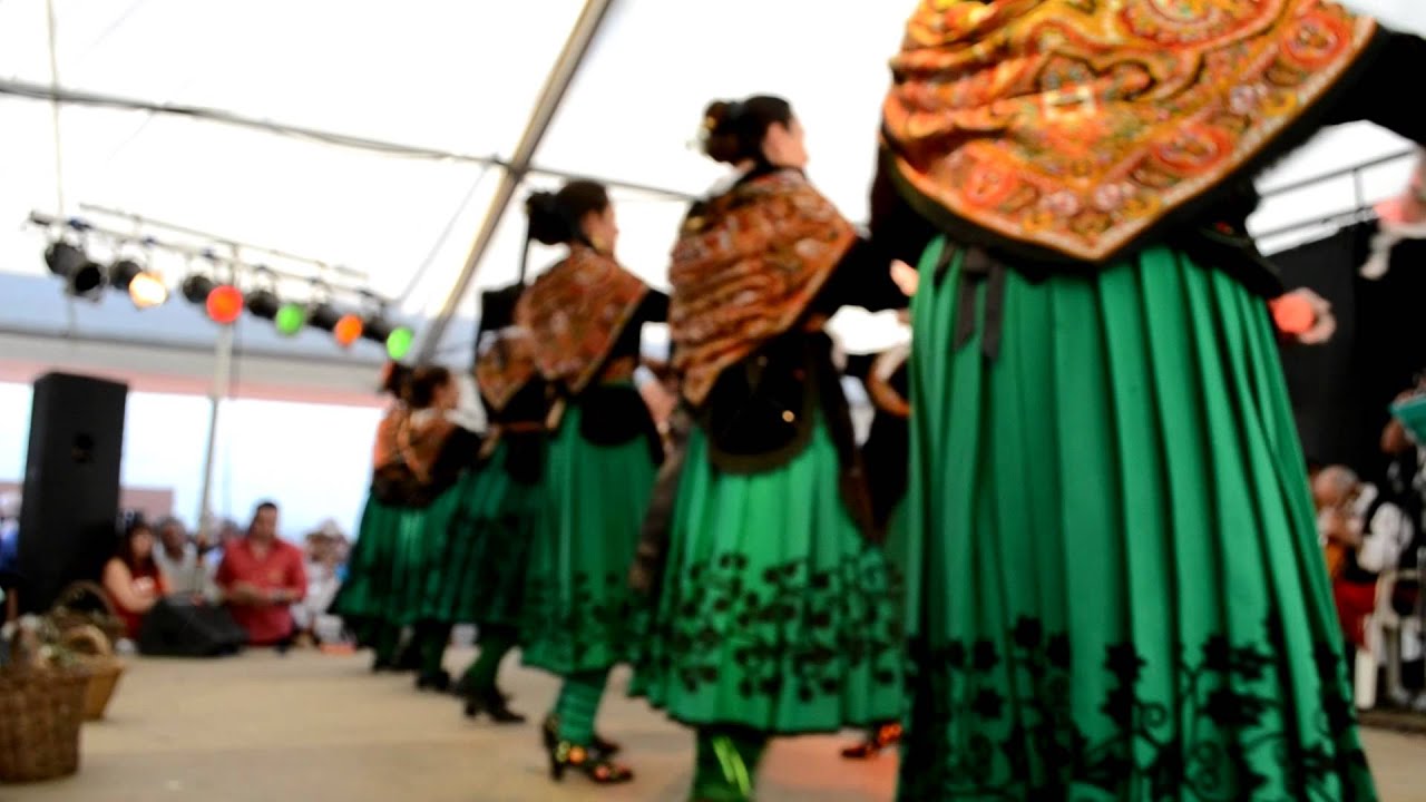 LAS ACEITUNERAS  ( ALBAHACA )