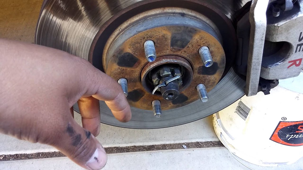 Nissan Altima 3.5 CV Axle. - YouTube