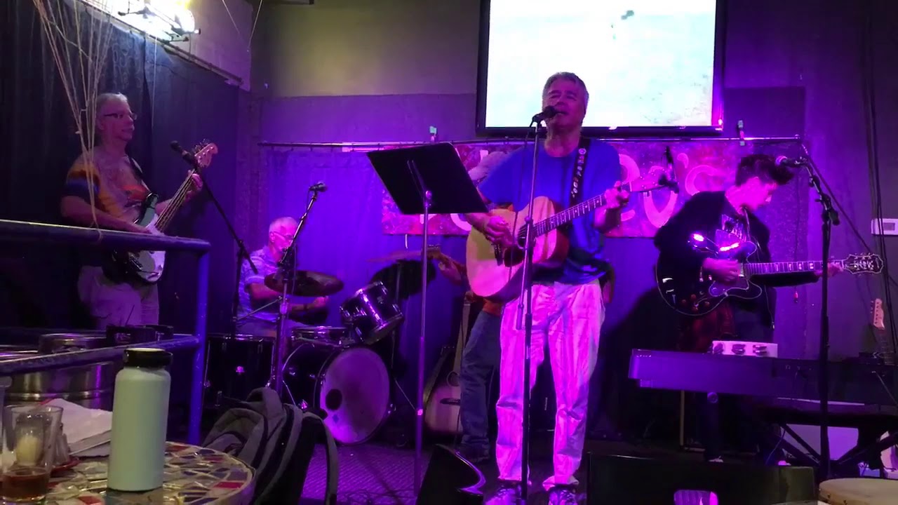 bohemeo's i wanna hold your hand