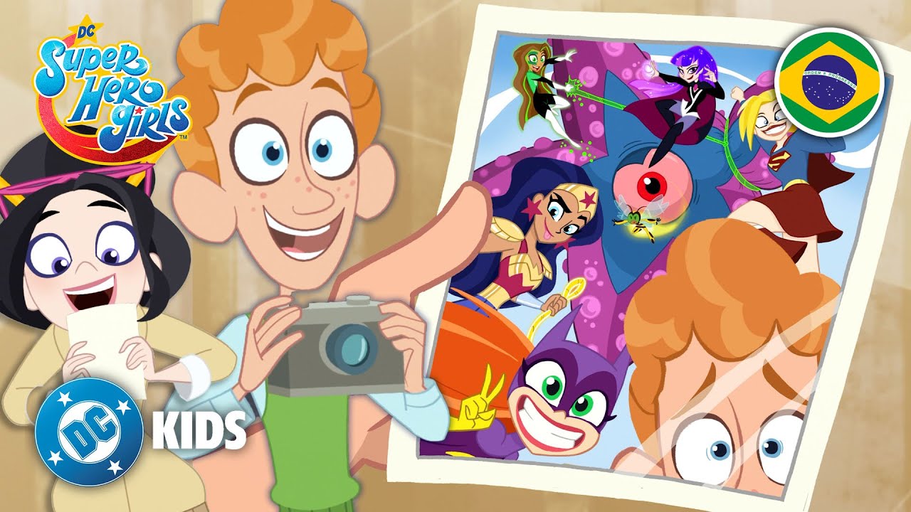Cocheça o famoso fotógrafo, Jimmy Olsen! 📸 | DC Super Hero Girls em Português 🇧🇷 | 