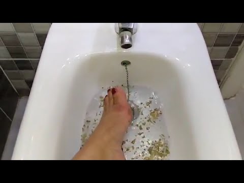 سارعوا وحطو رجليكمفيها قسما بربي سينزل عليك رزق ومال وتتفكي عليكي سحر التراب والرش 