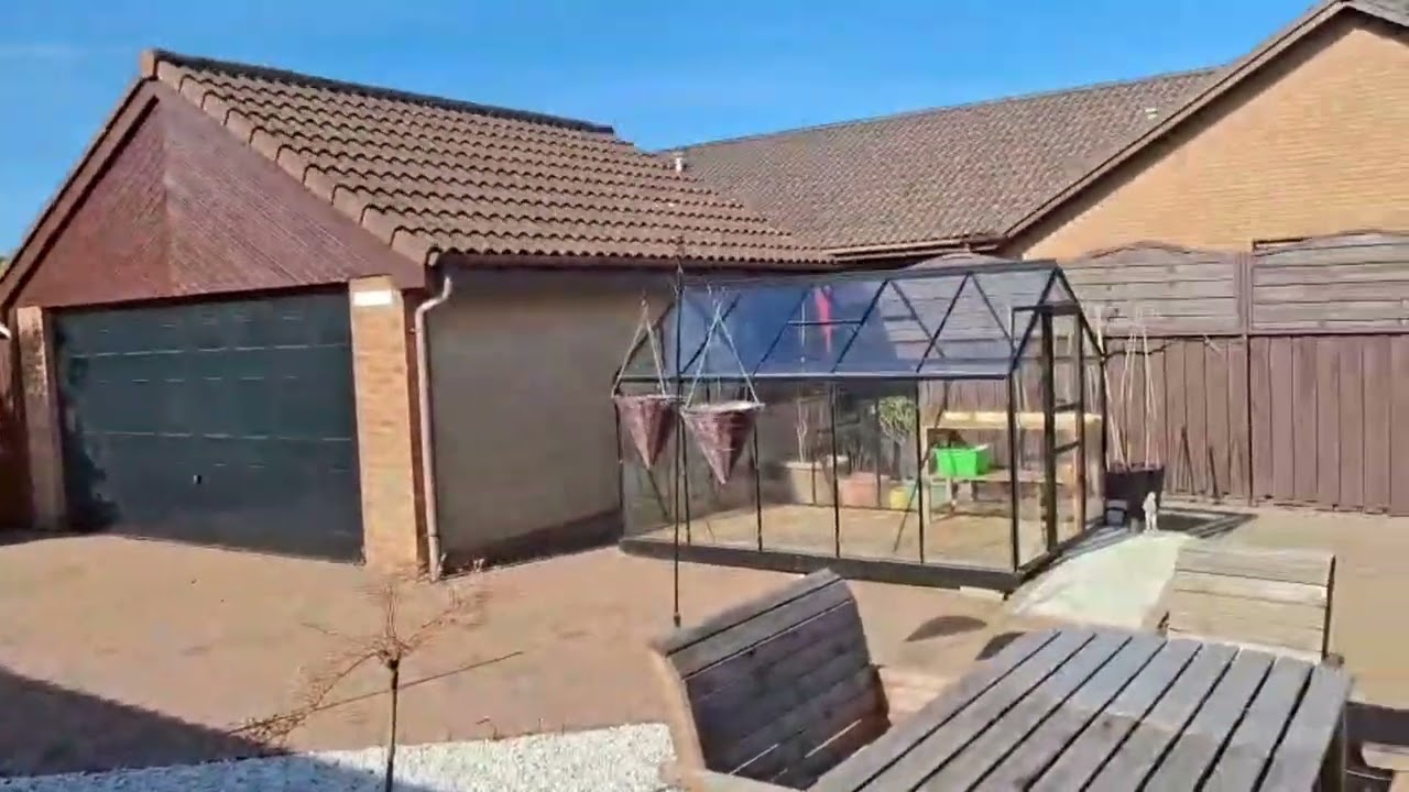 6 Byreside Walk through video