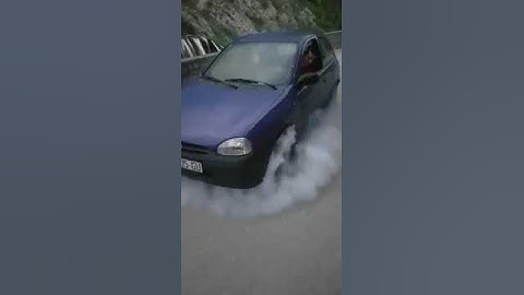 Opel Corsa Burnout