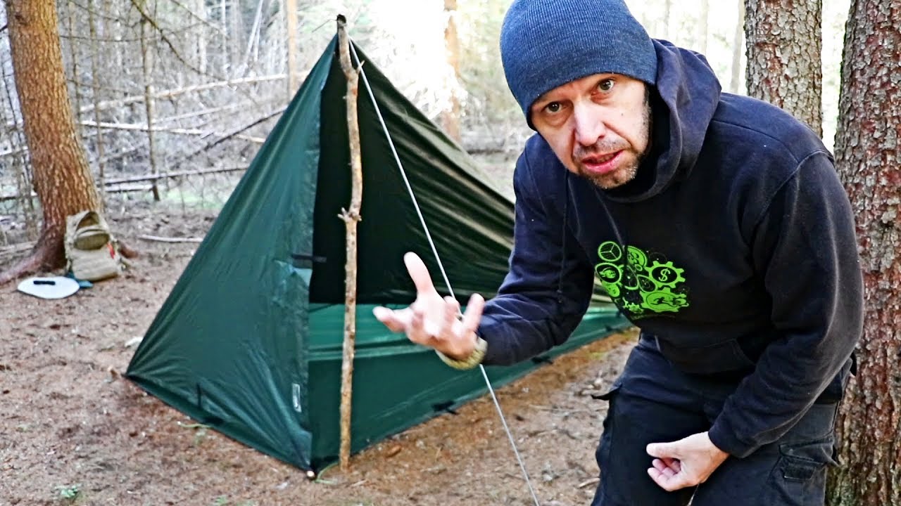 Dormire asciutti sotto tempesta? Tarp CHIUSO bushcraft anti-tempesta 🌧️ Rifugio bushcraft estremo