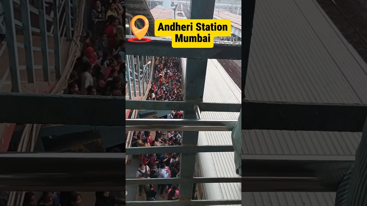 🚆 Mumbai Local Train Rush at Andheri Station 
