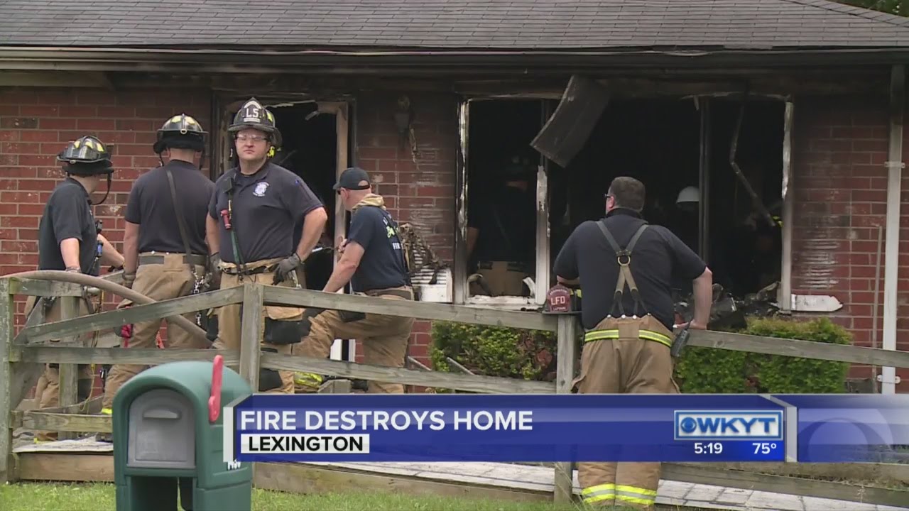 Fire destroys home - YouTube