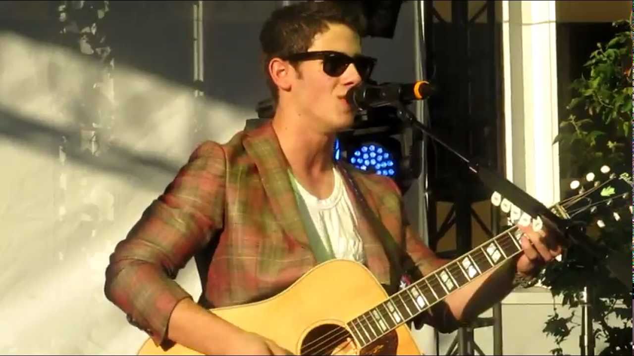 Edge of Glory, Just the Way You Are, When You Look Me In The Eyes - Nick Jonas (7/1/11)