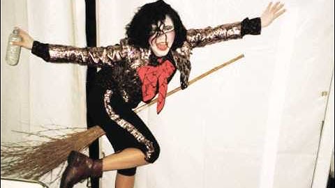 CSS (Cansei de Ser Sexy) - I Couldn