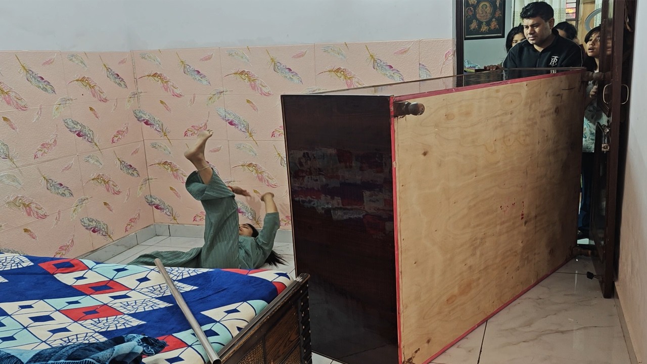 🌸पति पत्नी ने मिलकर कर दिया सारा सामान सेट थोड़ी मेहनत तो लगी पर मुझे बहुत ख़ुशी हो रही है ये सब देखकर