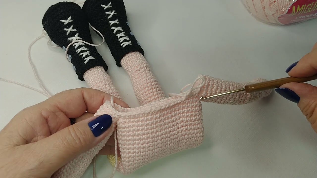 NÃO COMETA ERROS COMUNS AO COSTURAR OS BRAÇOS DA SUA BONECA AMIGURUMI !!! FAÇA DESSE JEITO....