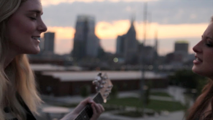 Royals Acoustic version - Acoustic performance video thumbnail