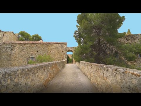 Video: Spanish Castles With A Touch Of The East