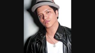 Bruno Mars Grenade Easy Come Easy Go(, 2013-02-11T03:53:37.000Z)