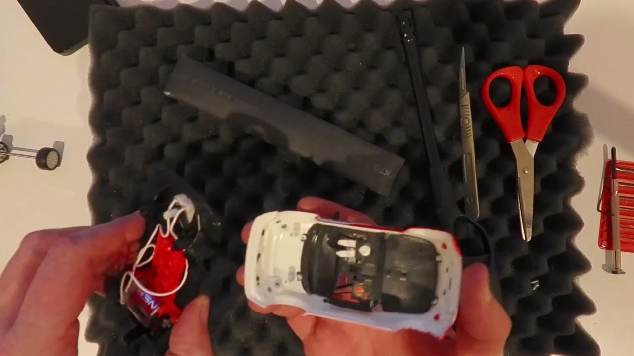 Slot car tuning: Heat shrink front tyres