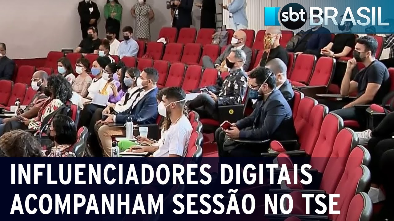 TSE recebe influenciadores digitais para ajuda no combate à desinformação | SBT Brasil (04/08/22)