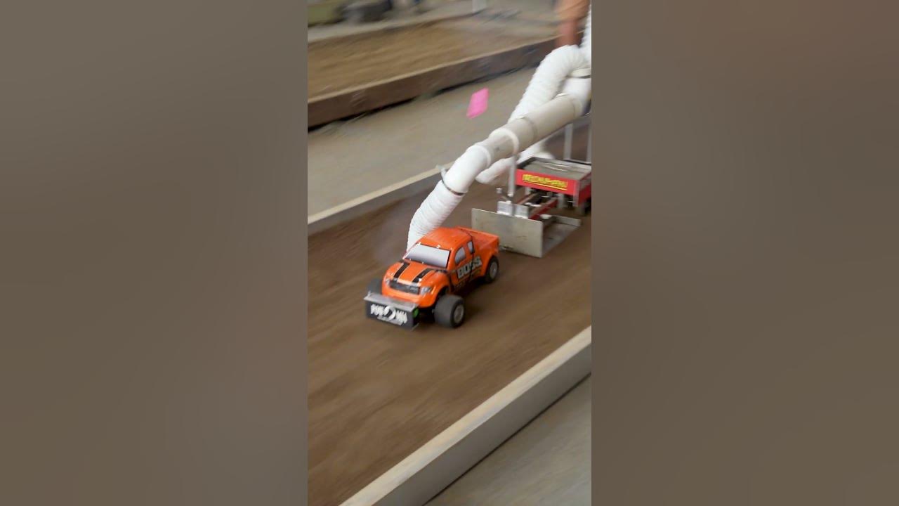 Nitro RC truck pulling at the World Championships YouTube