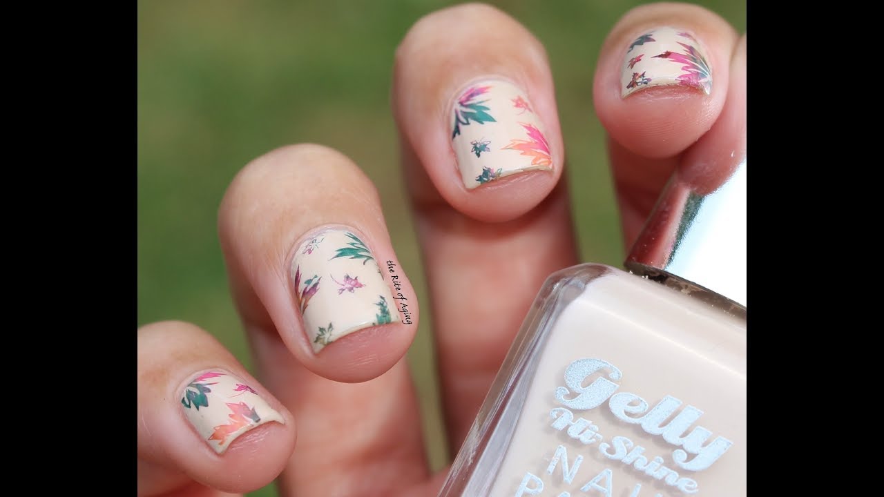 Autumn Leaves Marbled Stamping | ARTHRITIS-FRIENDLY NAIL ART