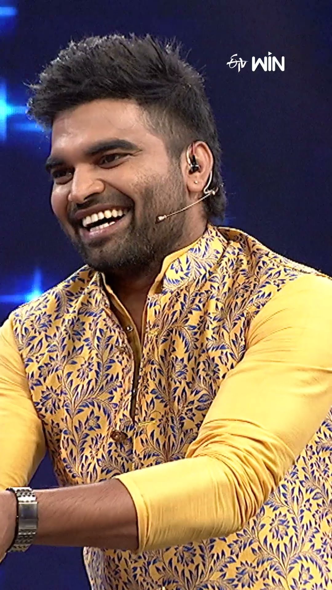 రష్మీని ఇంప్రెస్ చేసేలోపే సుధీర్ కి పంచ్ పడింది..! #dheejodi #sudheer #rashmi #comedy #pradeep