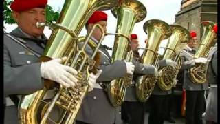 Video thumbnail of "Heeresmusikkorps 300 - Alte Kameraden 2003"