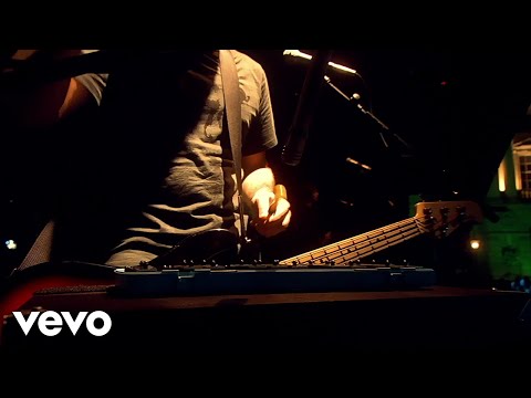 Snow Patrol - How To Be Dead (Live at Somerset House, 2004)