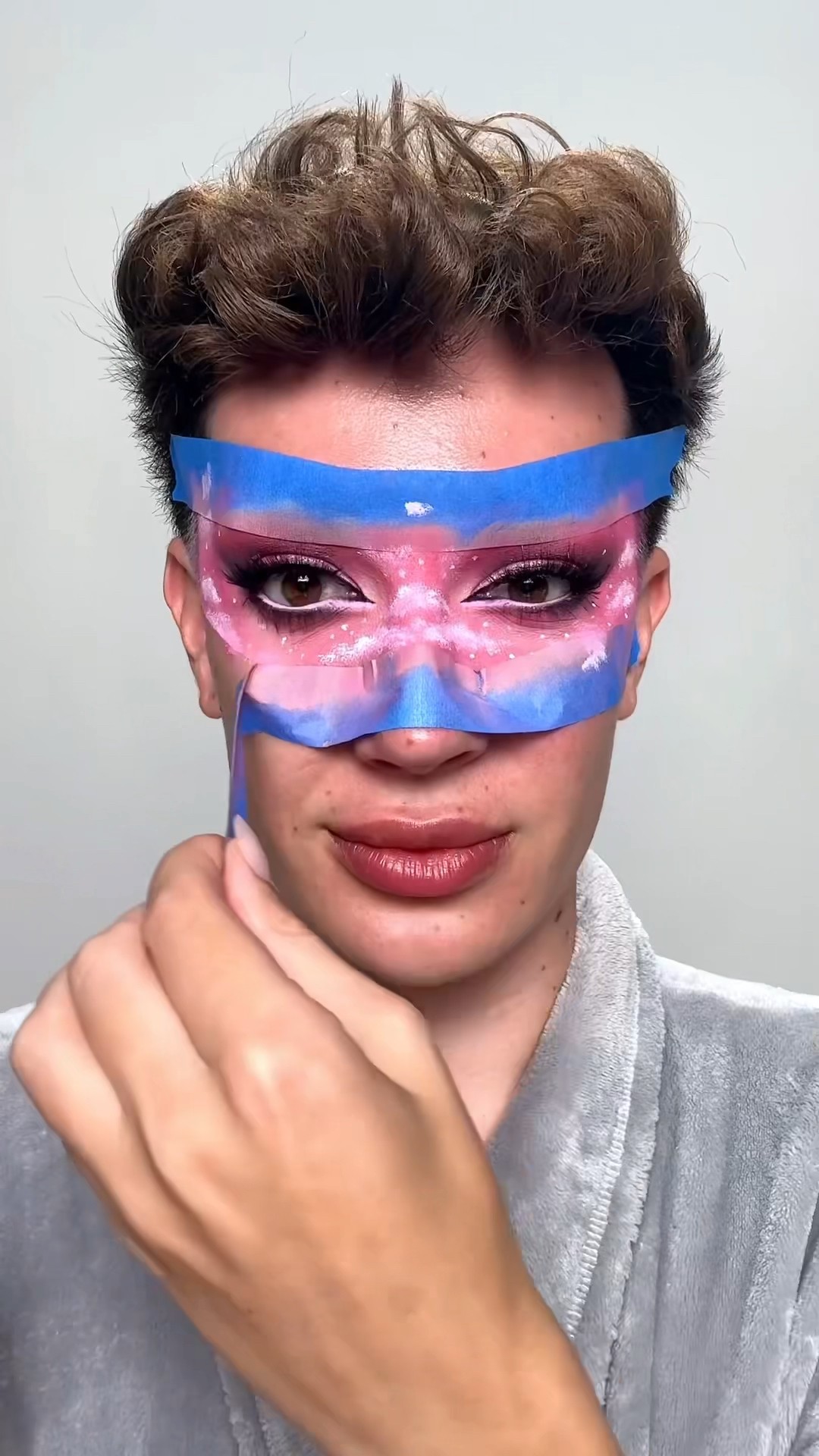 THIS MAKEUP TREND IS UNREAL ?
