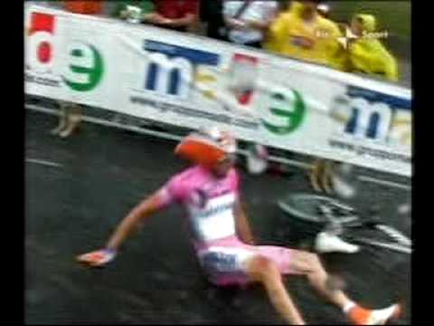 Caduta di Menchov al Giro d'Italia 2009