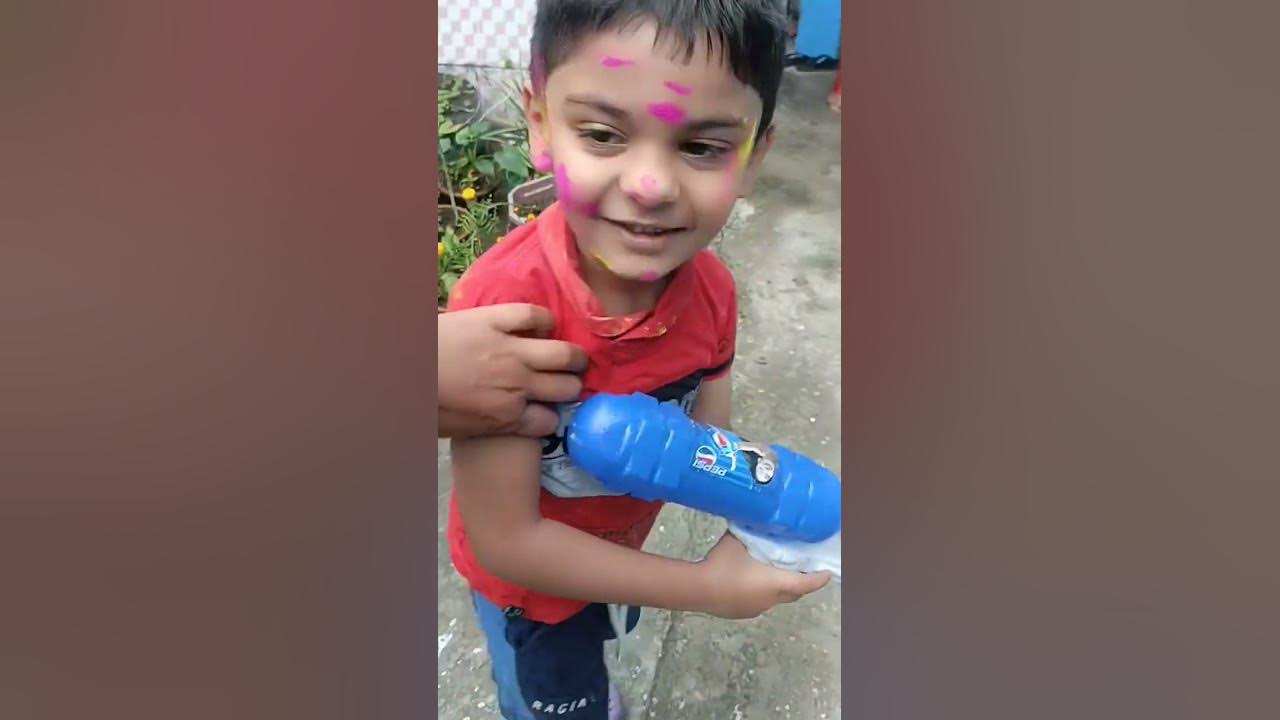 sar ra ra holi song